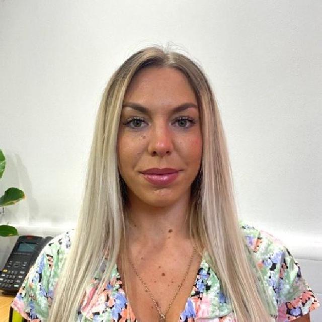 Irina Leonte - Gestora de Proyectos - Projects Cultural Mobility Irina Leonte - Gestora de Proyectos - Projects Cultural Mobility